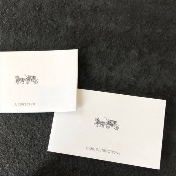 Coach Wristlet - Picture 4 of 6